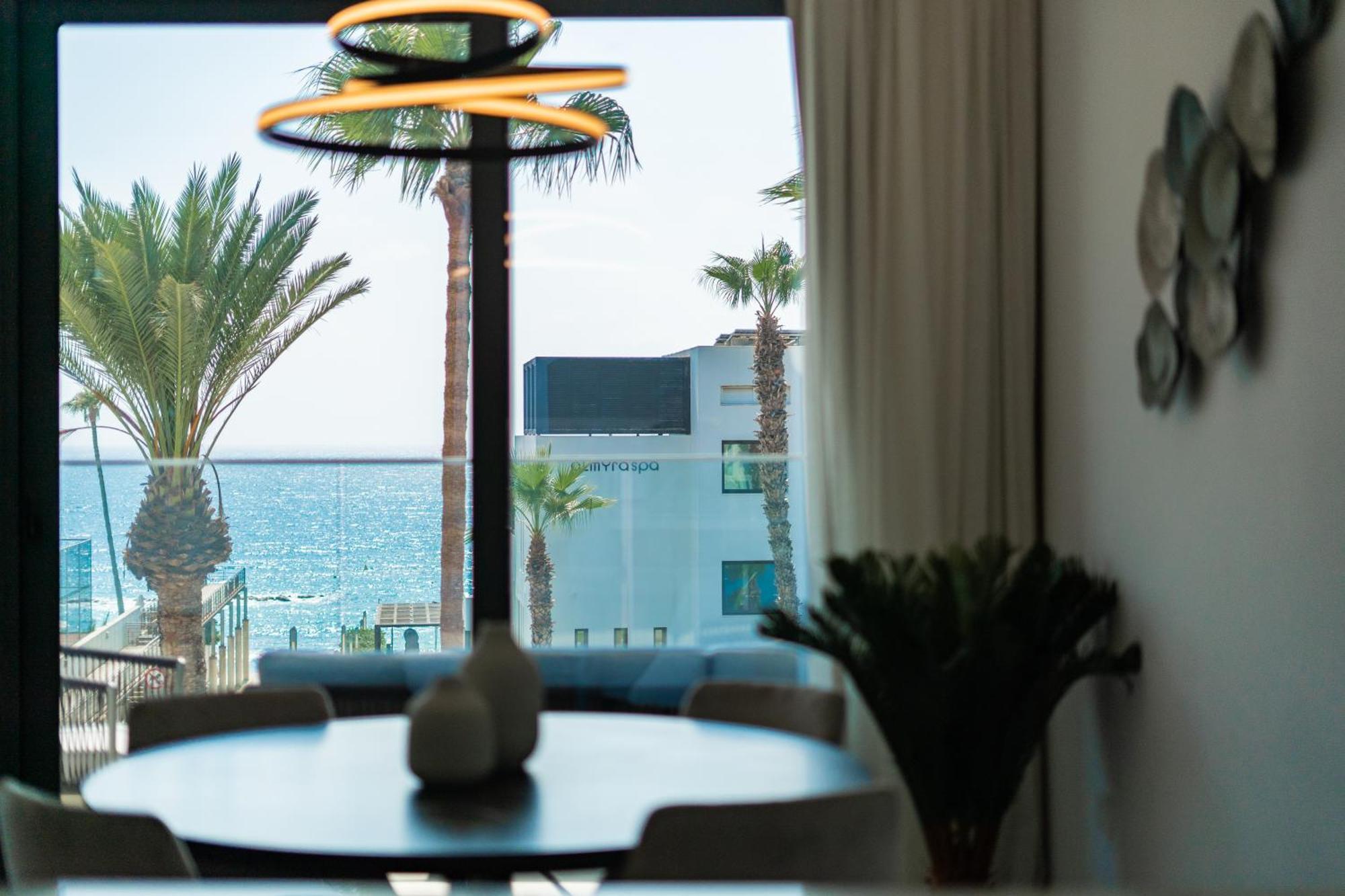 Waterside Sea View Apartments Pafos Zewnętrze zdjęcie