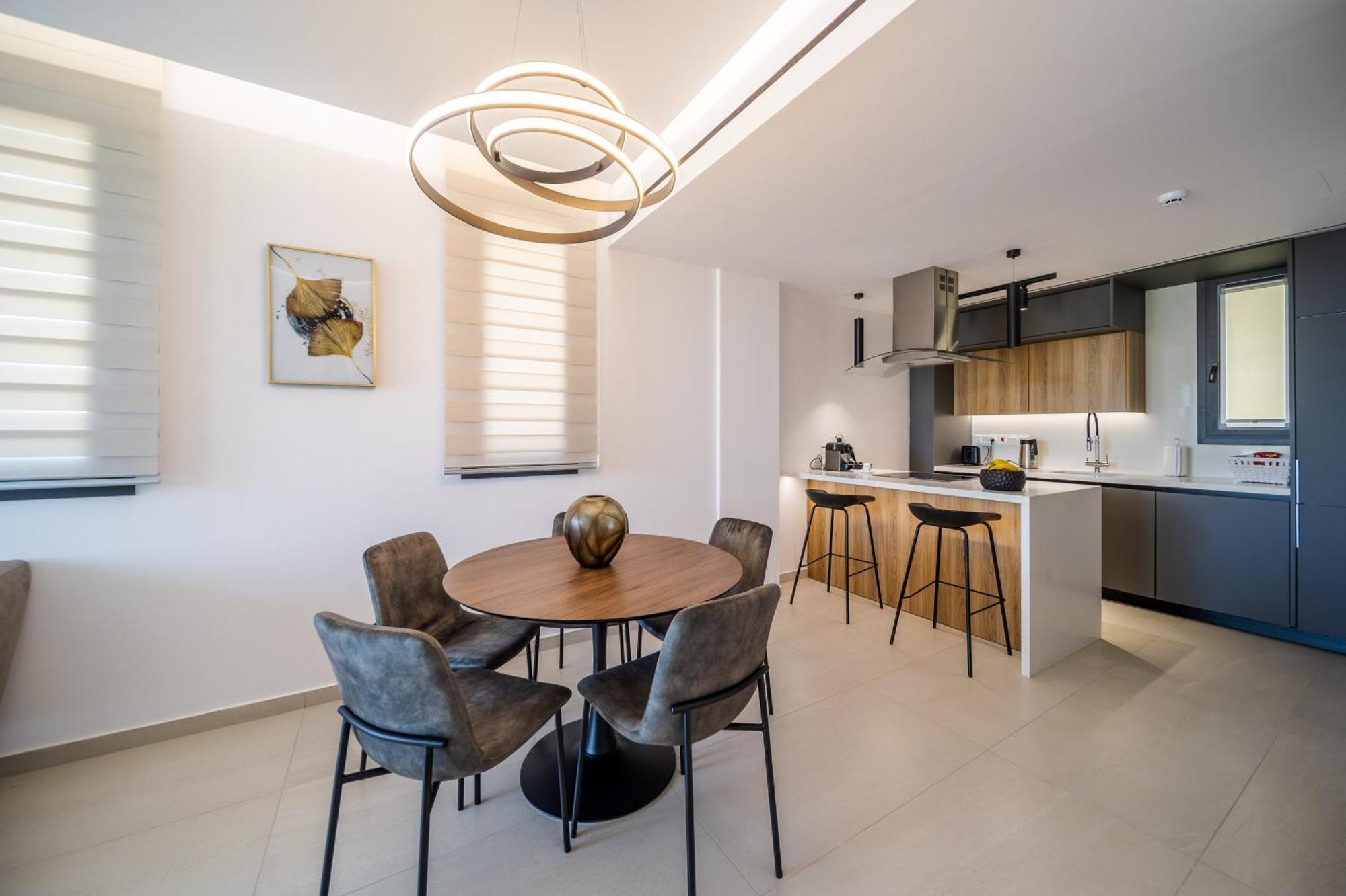 Waterside Sea View Apartments Pafos Zewnętrze zdjęcie