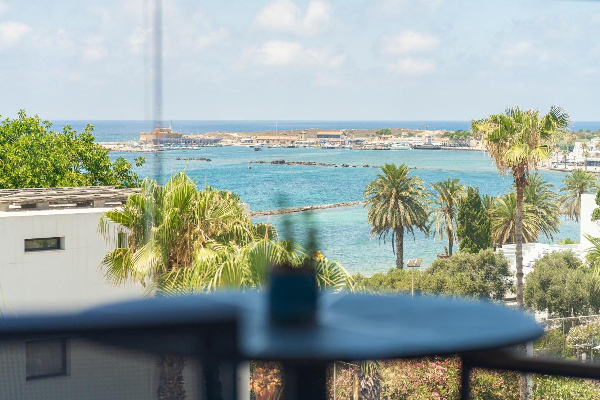 Waterside Sea View Apartments Pafos Zewnętrze zdjęcie