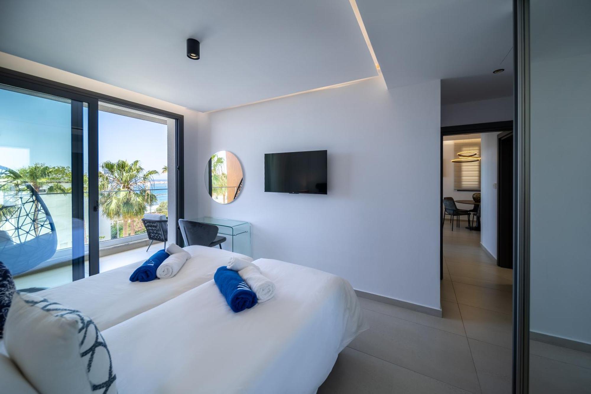 Waterside Sea View Apartments Pafos Zewnętrze zdjęcie
