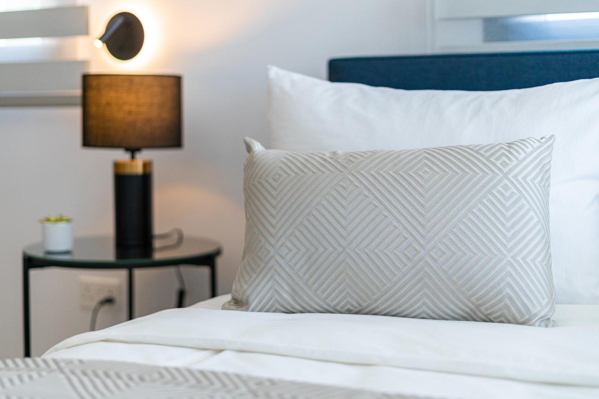 Waterside Sea View Apartments Pafos Zewnętrze zdjęcie