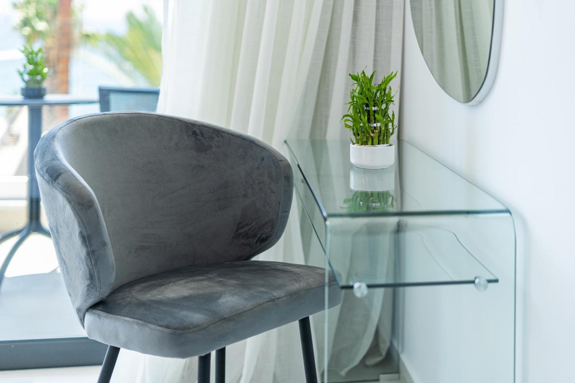 Waterside Sea View Apartments Pafos Zewnętrze zdjęcie